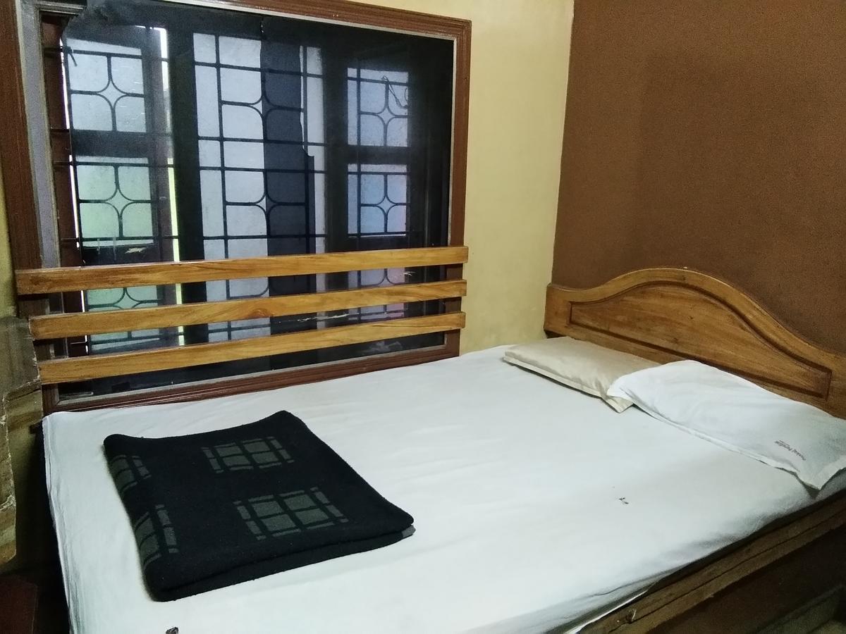 بنغالور C.B Deluxe Lodge المظهر الخارجي الصورة